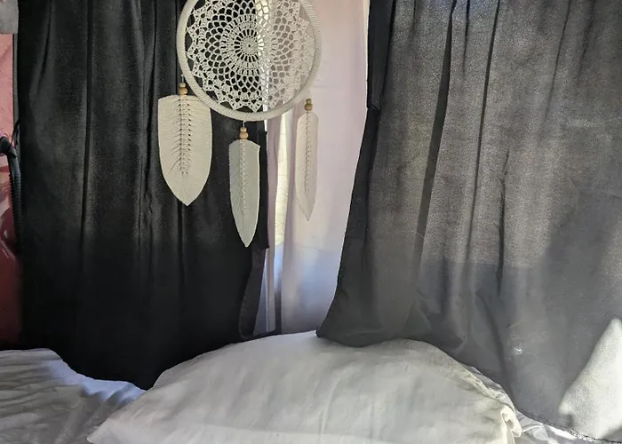 Desert Box אתר קמפינג